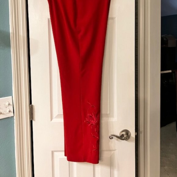 WILDLIFE NEW YORK - Size 12 - Red Flared Pants w/ Floral Embroidered Pattern - Picture 3 of 11